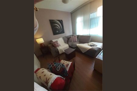 Casa à venda com 135m², 3 quartos e 2 vagas