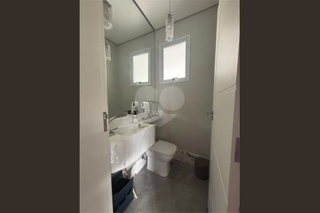 Casa à venda com 248m², 3 quartos e 4 vagas