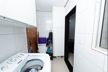 Apartamento à venda com 200m², 3 quartos e 3 vagas Apartamento à venda com 200m², 3 quartos e 3 vagasÁrea de Serviço