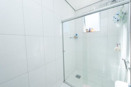 Apartamento à venda com 200m², 3 quartos e 3 vagas Apartamento à venda com 200m², 3 quartos e 3 vagasBanheiro da Suíte