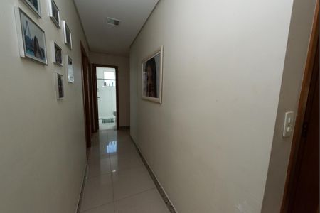 Apartamento à venda com 200m², 3 quartos e 3 vagas Apartamento à venda com 200m², 3 quartos e 3 vagasCorredor