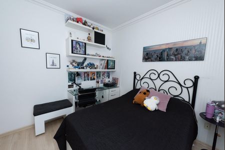 Apartamento à venda com 200m², 3 quartos e 3 vagas Apartamento à venda com 200m², 3 quartos e 3 vagasQuarto 2