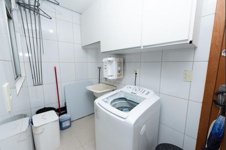 Área de Serviço de apartamento à venda com 3 quartos, 200m² em Eldorado, Contagem