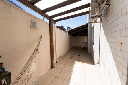 Área externa de apartamento à venda com 3 quartos, 200m² em Eldorado, Contagem
