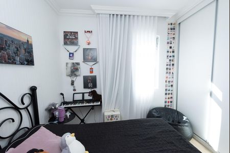 Apartamento à venda com 200m², 3 quartos e 3 vagas Apartamento à venda com 200m², 3 quartos e 3 vagasQuarto 2