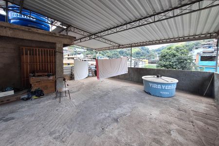 Casa à venda com 110m², 4 quartos e 4 vagas Casa à venda com 110m², 4 quartos e 4 vagasTerraço