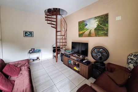Casa à venda com 110m², 4 quartos e 4 vagas Casa à venda com 110m², 4 quartos e 4 vagasSala 2