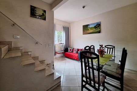 Casa à venda com 110m², 4 quartos e 4 vagas Casa à venda com 110m², 4 quartos e 4 vagasSala 1