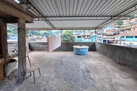 Casa à venda com 110m², 4 quartos e 4 vagas Casa à venda com 110m², 4 quartos e 4 vagasTerraço
