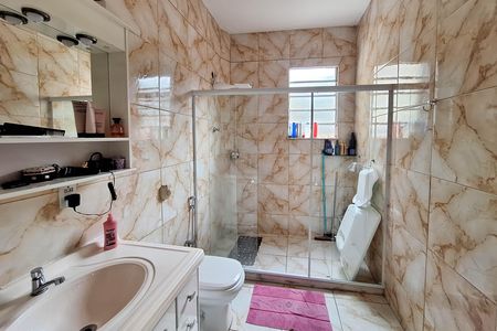 Casa à venda com 110m², 4 quartos e 4 vagas Casa à venda com 110m², 4 quartos e 4 vagasBanheiro Social 2