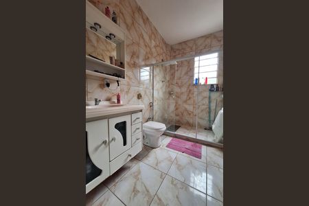 Casa à venda com 110m², 4 quartos e 4 vagas Casa à venda com 110m², 4 quartos e 4 vagasBanheiro Social 2