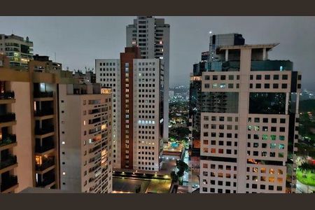 Apartamento à venda com 3 quartos, 267m² em Alphaville, Barueri