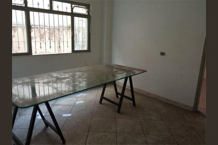 Casa à venda com 3 quartos, 210m² em Vila Santa Catarina, São Paulo