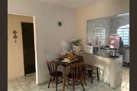 Casa à venda com 145m², 2 quartos e 2 vagas