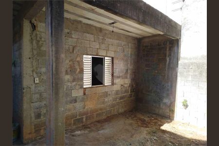 Casa à venda com 120m², 2 quartos e 3 vagas