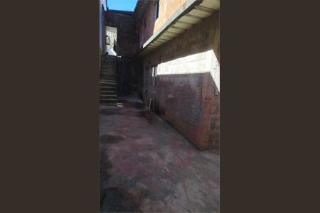 Casa à venda com 120m², 2 quartos e 3 vagas