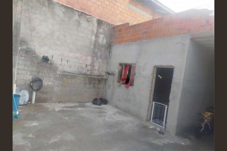 Casa à venda com 120m², 2 quartos e 3 vagas