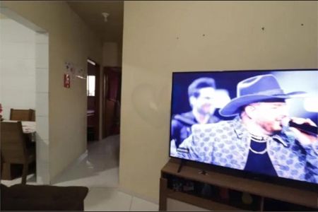 Casa à venda com 176m², 4 quartos e 3 vagas