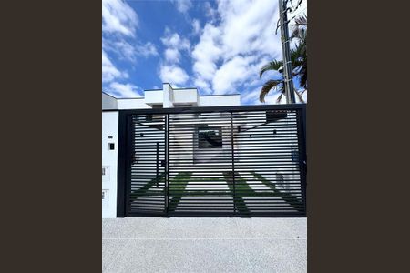 Casa à venda com 134m², 3 quartos e 2 vagas