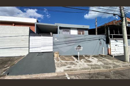 Casa à venda com 141m², 3 quartos e 2 vagas