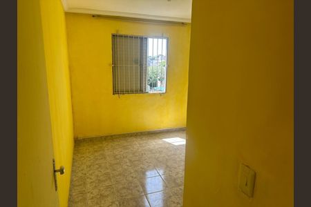 Quarto de apartamento à venda com 2 quartos, 64m² em Piraporinha, São Paulo