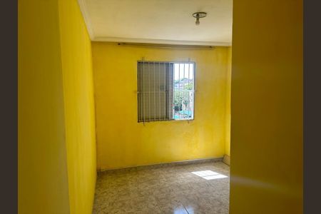 Quarto de apartamento à venda com 2 quartos, 64m² em Piraporinha, São Paulo