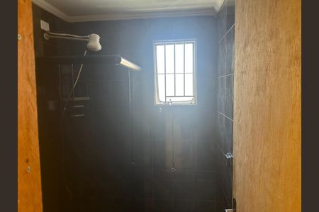 Banheiro de apartamento à venda com 2 quartos, 64m² em Piraporinha, São Paulo