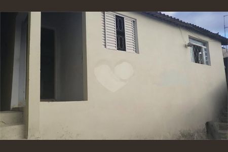 Casa à venda com 140m², 3 quartos e 5 vagas