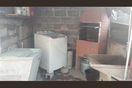 Casa à venda com 140m², 3 quartos e 5 vagas