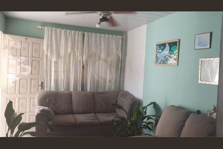 Casa à venda com 140m², 3 quartos e 5 vagas