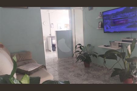 Casa à venda com 140m², 3 quartos e 5 vagas