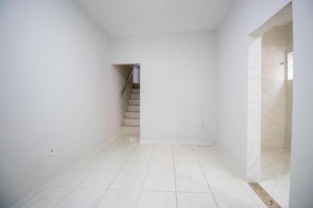 Casa para alugar com 94m², 3 quartos e sem vaga