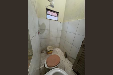 Casa para alugar com 50m², 1 quarto e 2 vagas Casa para alugar com 50m², 1 quarto e 2 vagasBanheiro