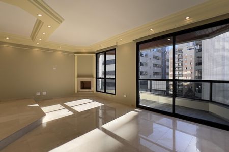 Apartamento à venda com 4 quartos, 176m² em Camargos, Guarulhos