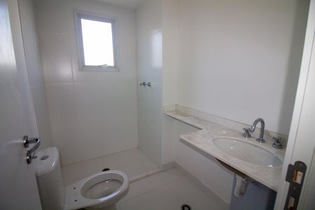 Apartamento para alugar com 108m², 4 quartos e 2 vagas Apartamento para alugar com 108m², 4 quartos e 2 vagasBanheiro da Suíte 2