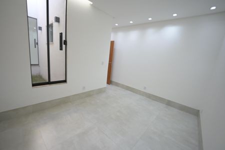 Casa à venda com 132m², 3 quartos e 4 vagas