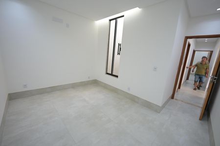 Casa à venda com 132m², 3 quartos e 4 vagas
