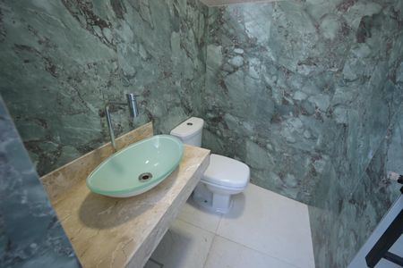 Casa à venda com 132m², 3 quartos e 4 vagas