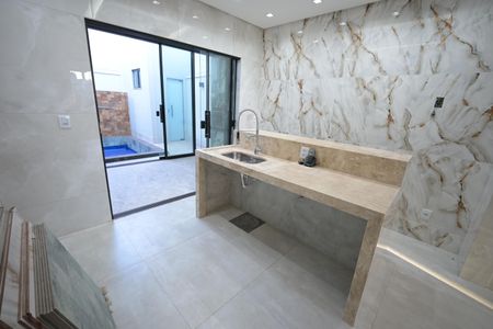 Casa à venda com 132m², 3 quartos e 4 vagas