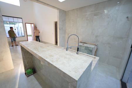 Casa à venda com 132m², 3 quartos e 4 vagas
