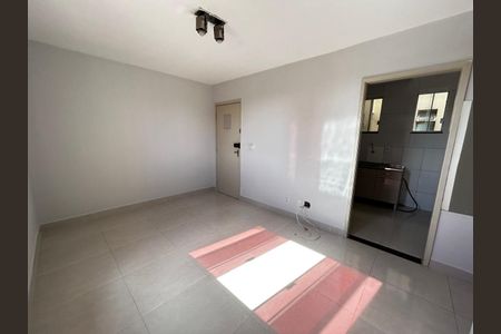 Sala de apartamento para alugar com 2 quartos, 54m² em Parque Atheneu, Goiânia