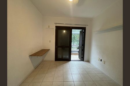 Casa para alugar com 232m², 4 quartos e 2 vagas