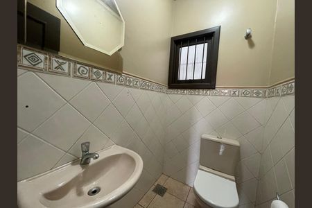 Casa para alugar com 232m², 4 quartos e 2 vagas