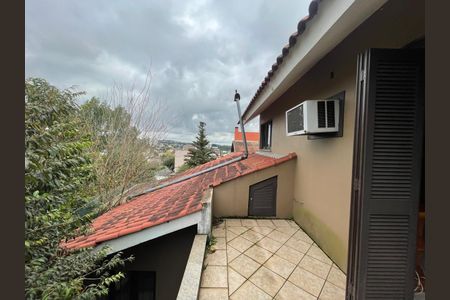Casa para alugar com 232m², 4 quartos e 2 vagas