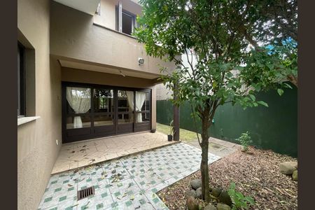 Casa para alugar com 232m², 4 quartos e 2 vagas