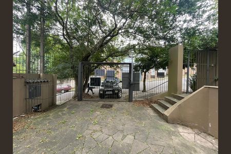 Casa para alugar com 232m², 4 quartos e 2 vagas