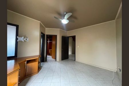 Casa para alugar com 232m², 4 quartos e 2 vagas