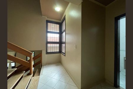 Casa para alugar com 232m², 4 quartos e 2 vagas