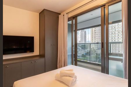 Sala / Quarto de kitnet/studio para alugar com 1 quarto, 25m² em Sumarezinho, São Paulo