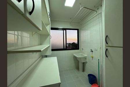 Cozinha e Área de Serviço de apartamento para alugar com 3 quartos, 89m² em Jardim das Industrias, São José dos Campos